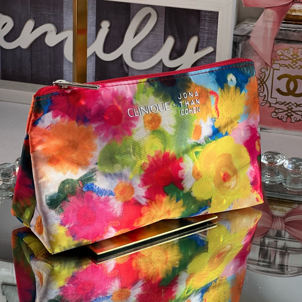 Clinique Jonathan Cohen NWOT Floral Cosmetic Bag